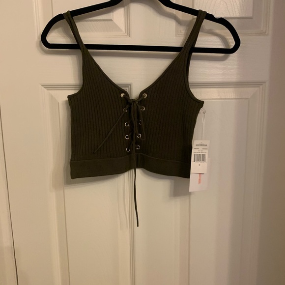 Olive green Good American lace up ribbed crop top - Picture 7 of 9